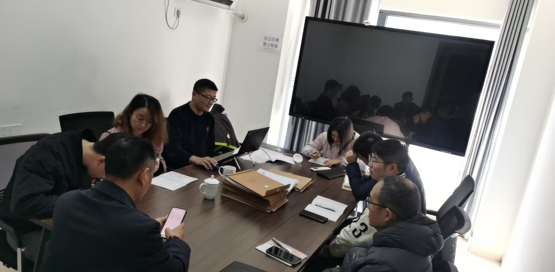 順利通過知識產權管理體係(xì)審(shěn)核(hé),創新發展再添新動能(圖1) 順利通過知識產權管理體係審核,創新發展再添(tiān)新動能(圖(tú)1)