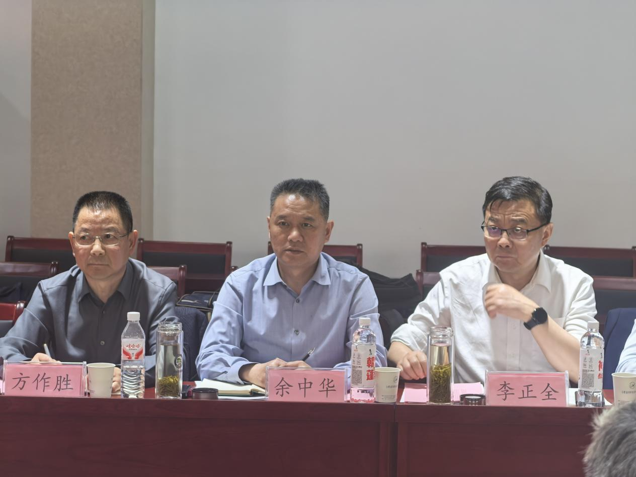 產教融合聚合力 閥啟新程育英(yīng)才 —— 安徽閥門行業專業人才培養方案研討會圓滿舉行(圖2) 產(chǎn)教融合聚合力 閥啟新程育(yù)英才 —— 安徽閥門行業專業人才培養方案研(yán)討(tǎo)會圓(yuán)滿舉行(圖2)